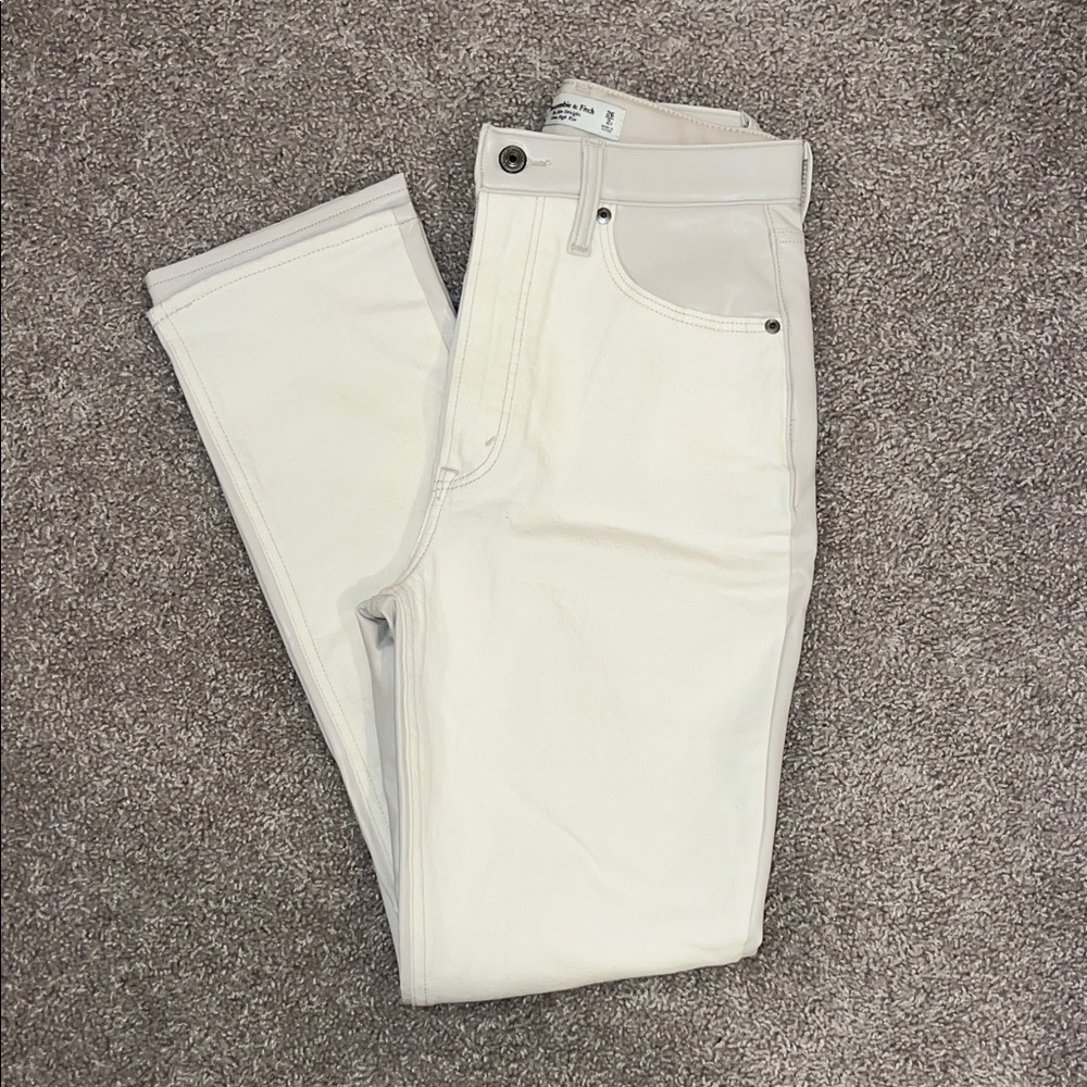 Abercrombie & Fitch Women's Cream Straight Leg Jeans